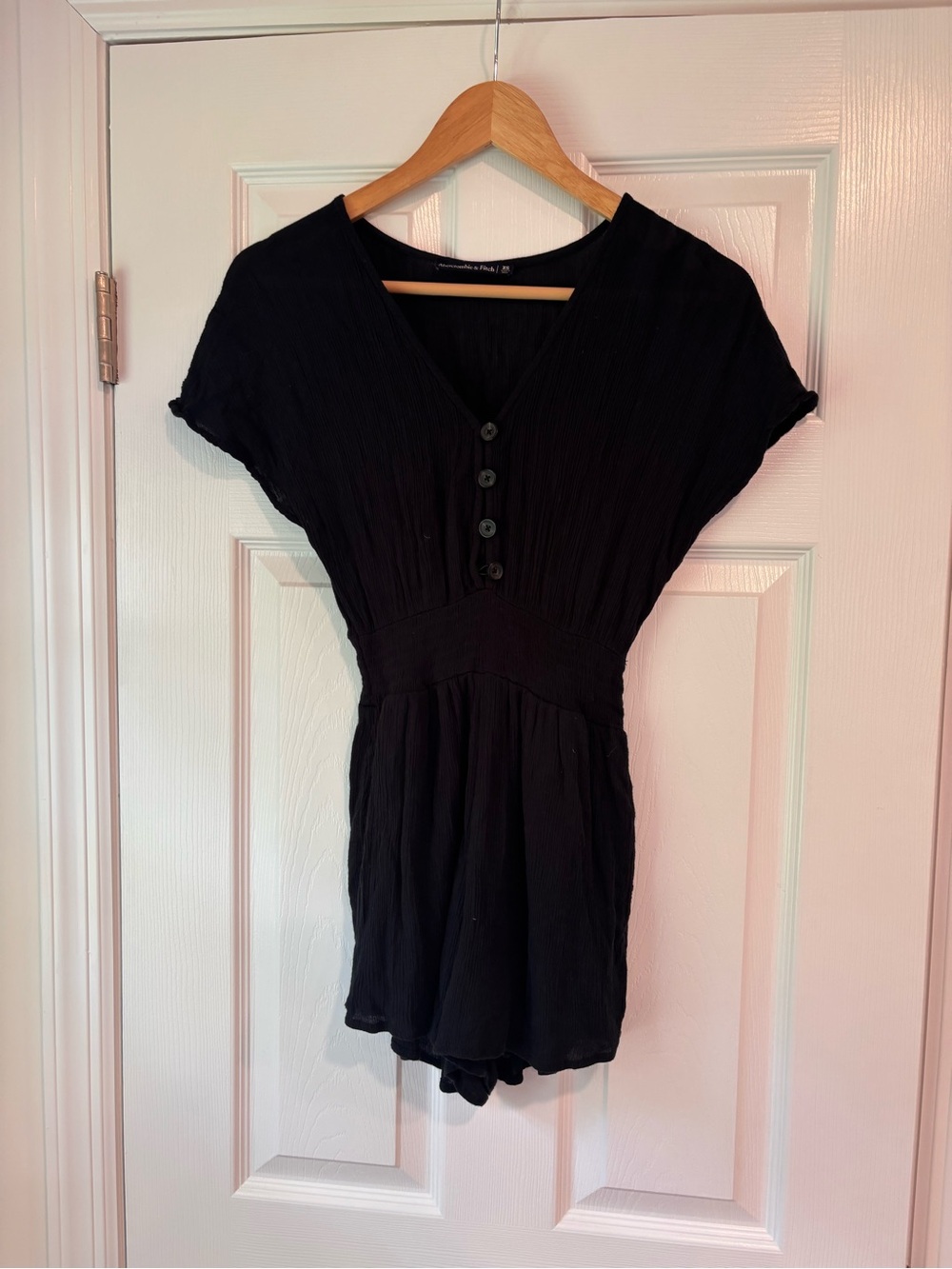Abercrombie & Fitch black romper size XS